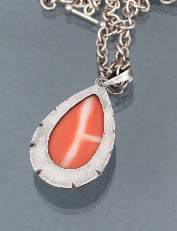 Pendant with Mediterranean coral in sterling silver with chain