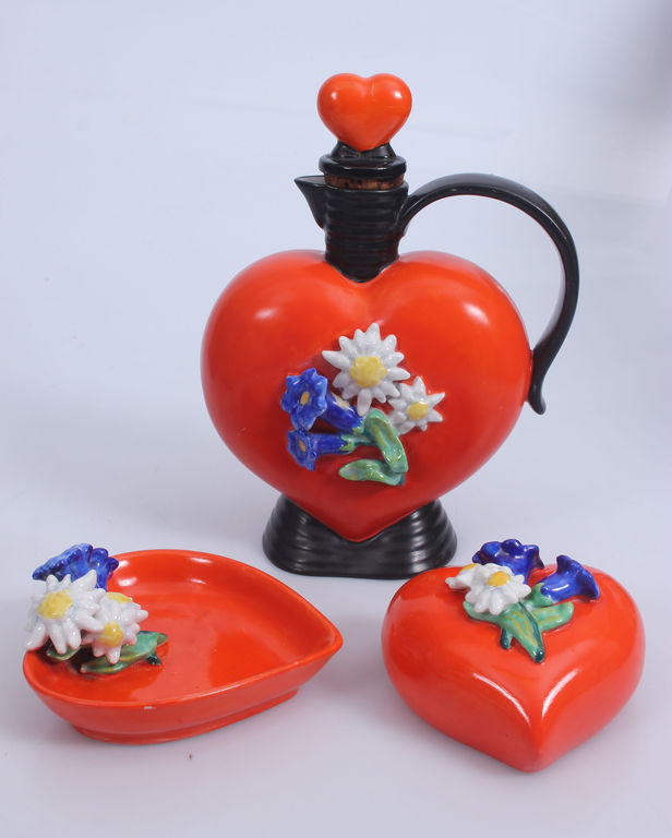 Porcelain set - Decanter and two bowls in the shape of a heart