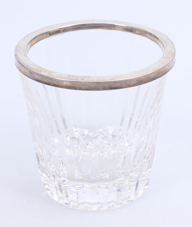The crystal bowl with silver finish