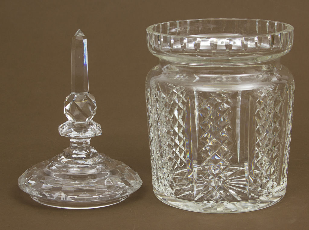 Crystal candy bowl with lid