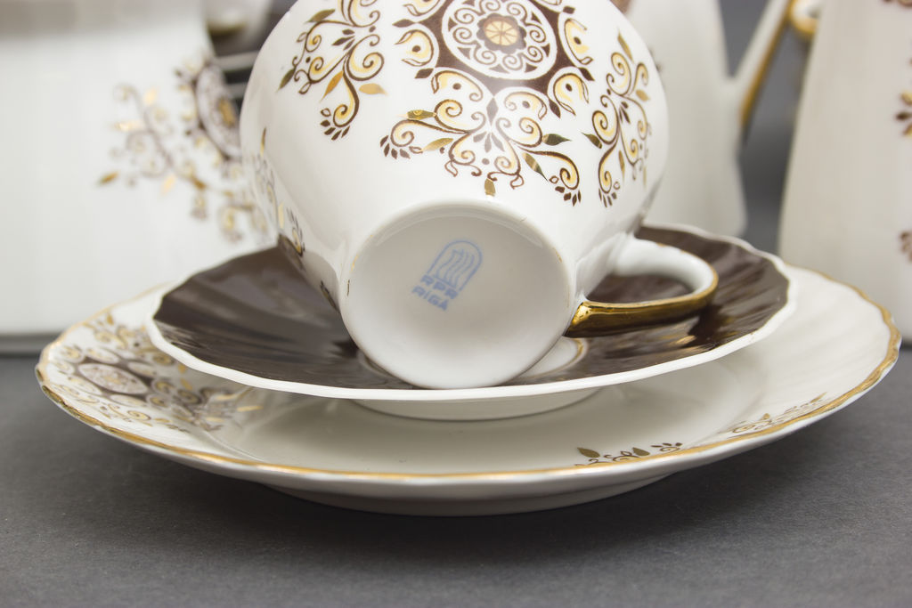 Porcelain coffee set for 6 persons, 