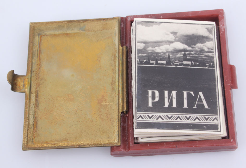 Miniature photo albums