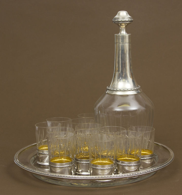 Glass set (decanter, glasses and tray) with silver finish