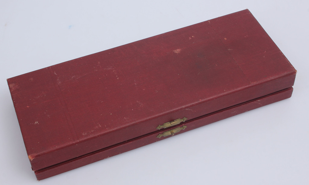 Sudraba galda piederumi oriģinālajā kastē - karote/kausiņš, dakša