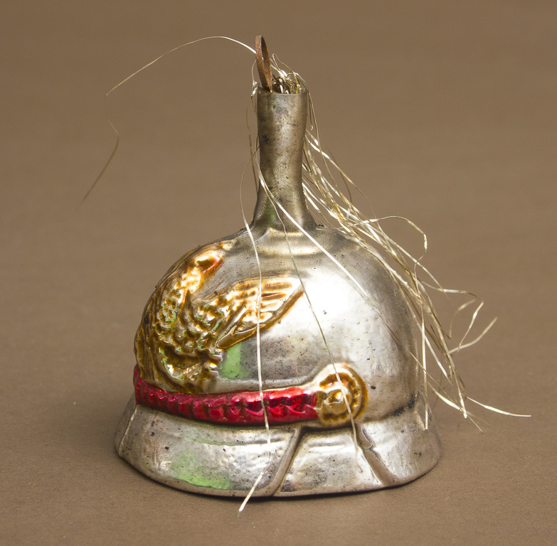 Tree ornament in the form of the bell
