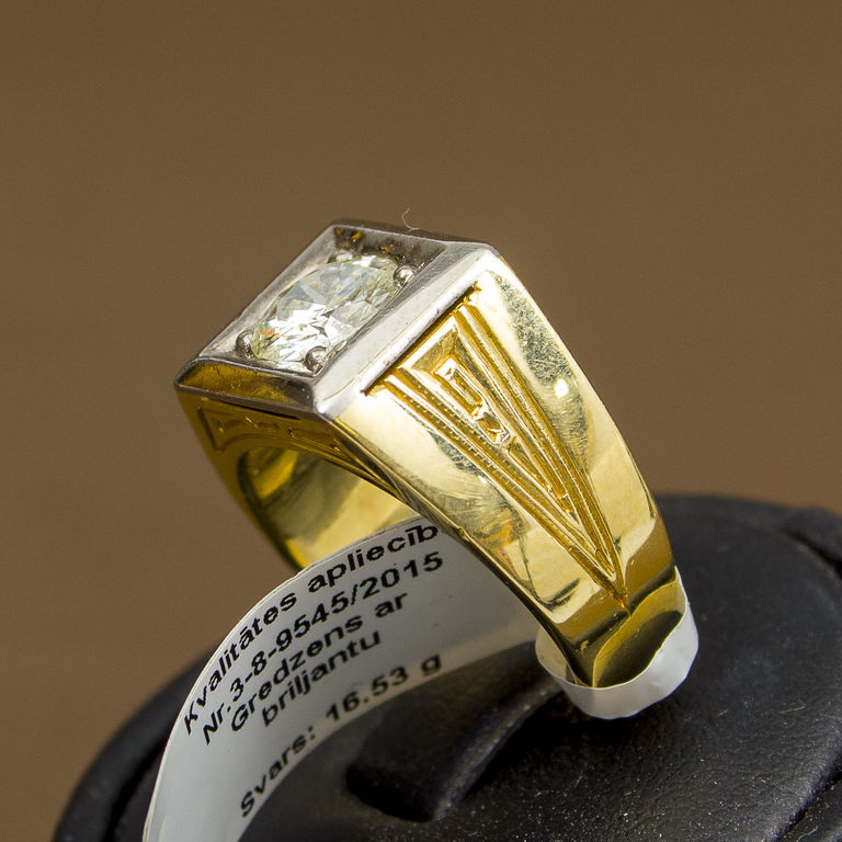Dzeltenā un baltā zelta sakausējuma gredzens ar iestrdātu briljantu