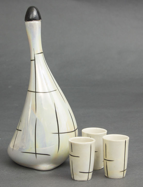 Porcelain decanter with glasses