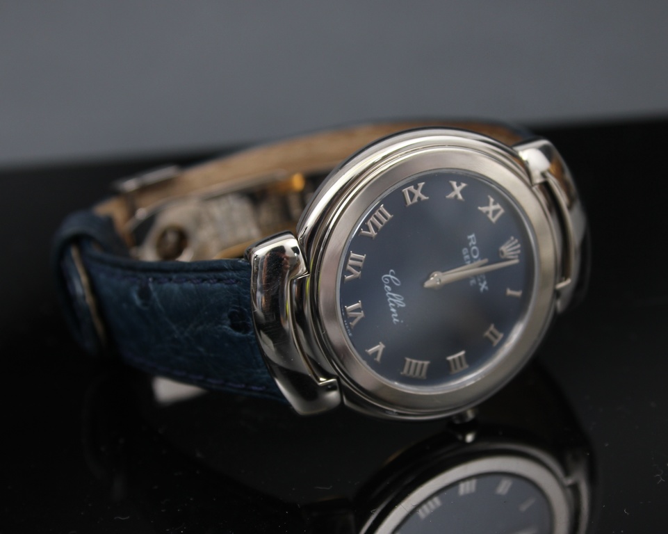 Rolex gold wrist watch