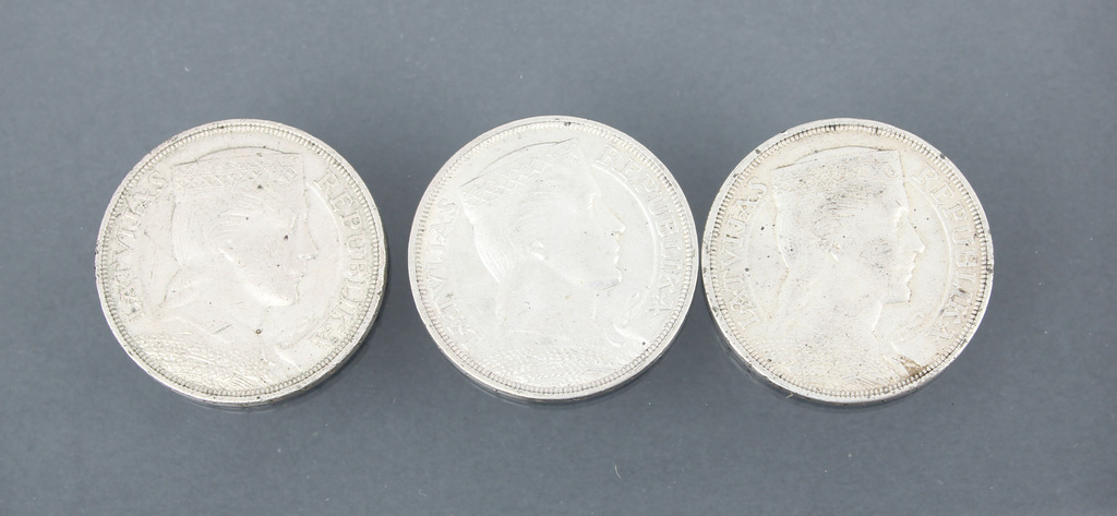 Silver coins with the value of 5 Lats (3 pieces)