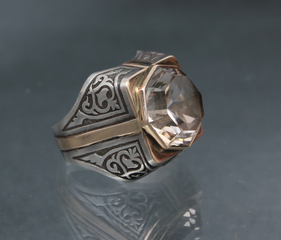 Ring with topaz