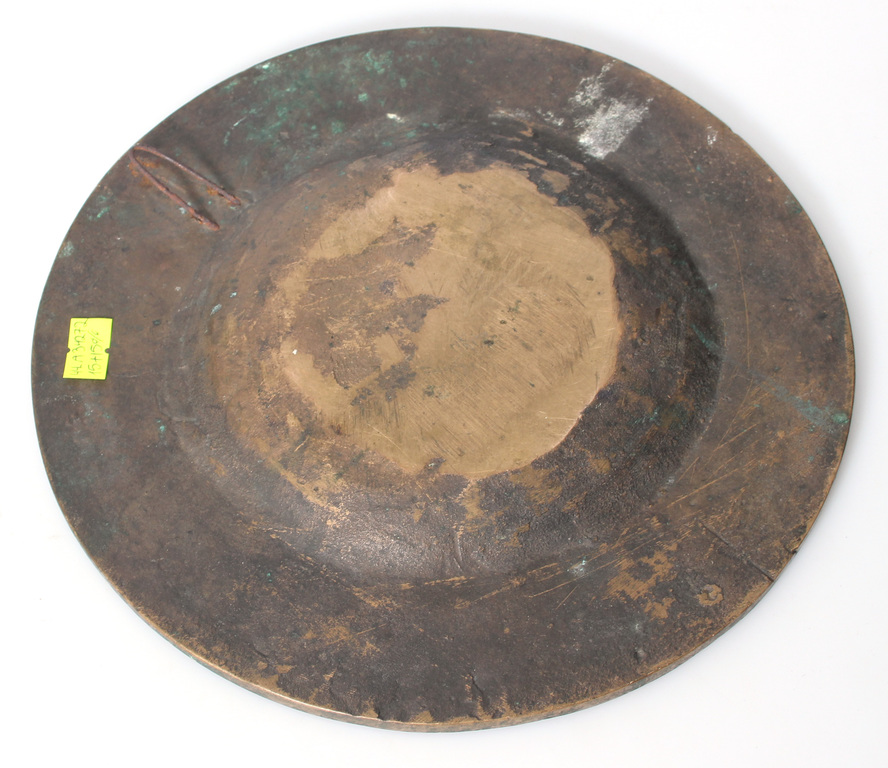 Bronzas dekoratīvais šķīvis 