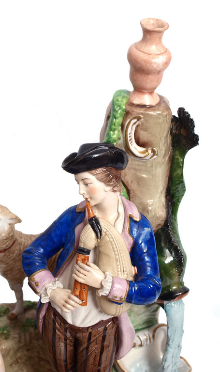 Porcelain figure of "Man with bagpipes"