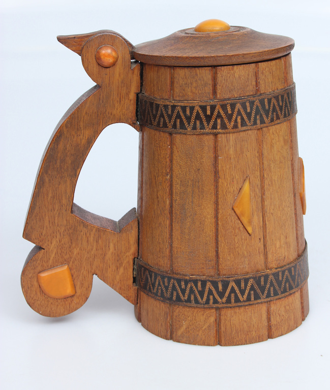 Wooden beer cup with amber