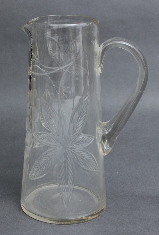 Glass mug 