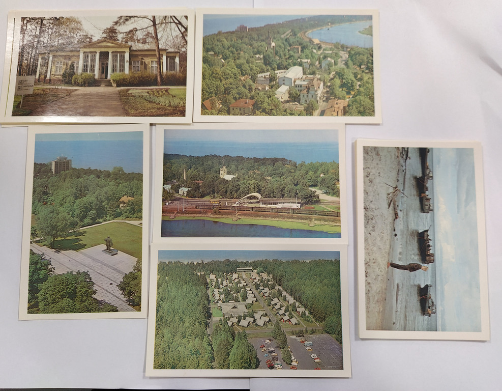 Set of postcards 