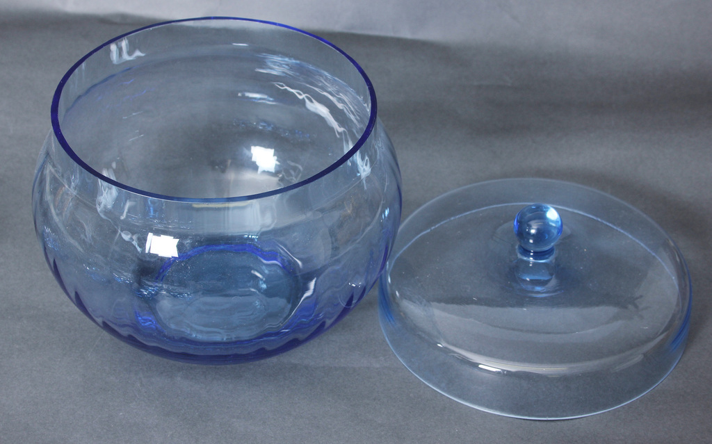 Zilā stikla kompota trauku komplekts - trauks ar vāku un 6 krūzes
