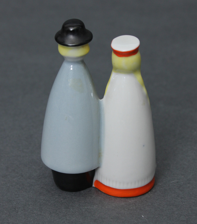 Porcelain figurine / souvenir 