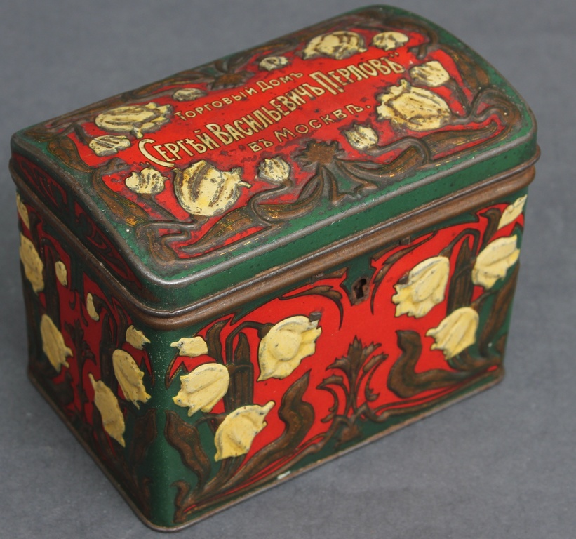 Art Nouveau metal box