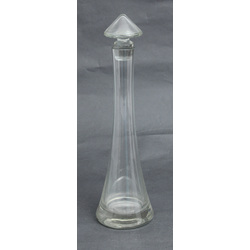 Glass decanter for white wine 