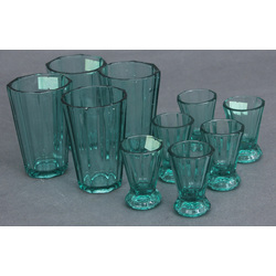 Colored glass glasses - 4 medium, 6 small