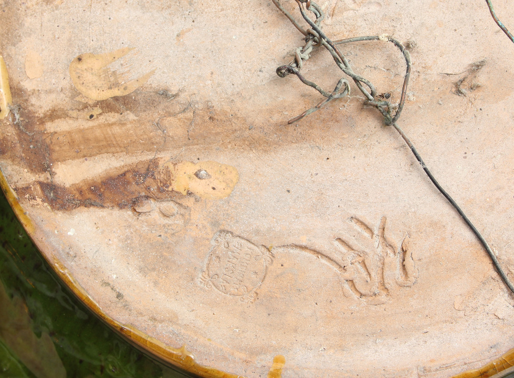 Liels dekoratīvs keramikas sienas šķīvis - Māras koks