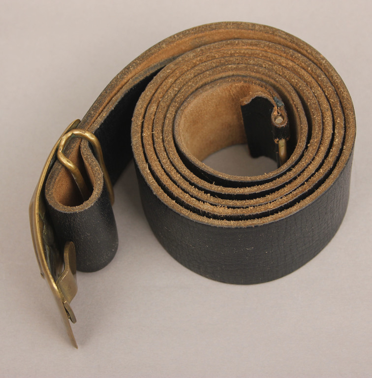 Leather belt with metal buckle 
