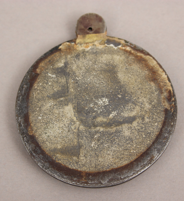 Silver pendant with five lat coin