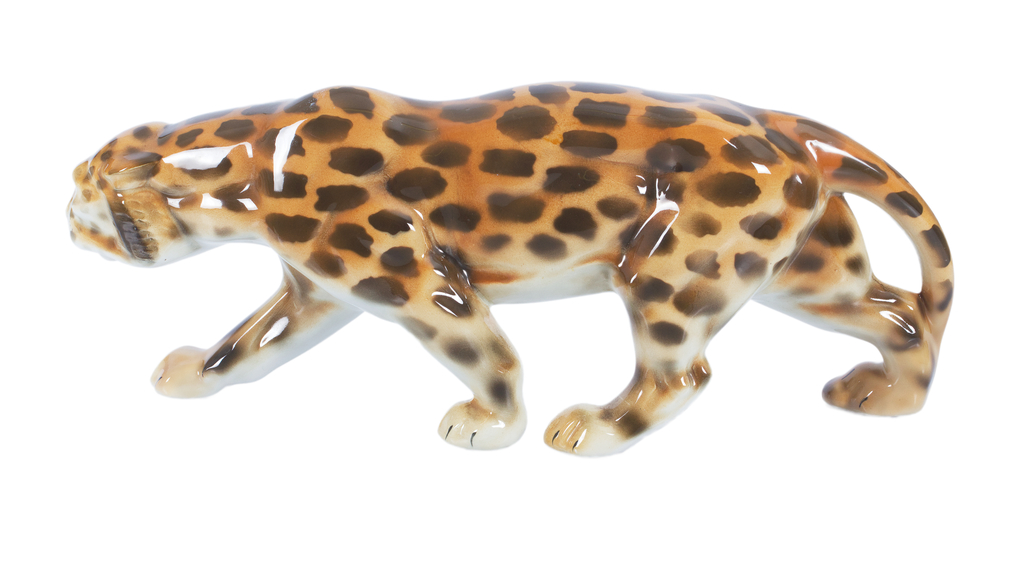 Faience figurine ''Leopard'' made by Kuznetsov Latvia
