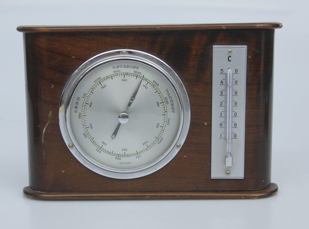 Table hygrometer with thermometer
