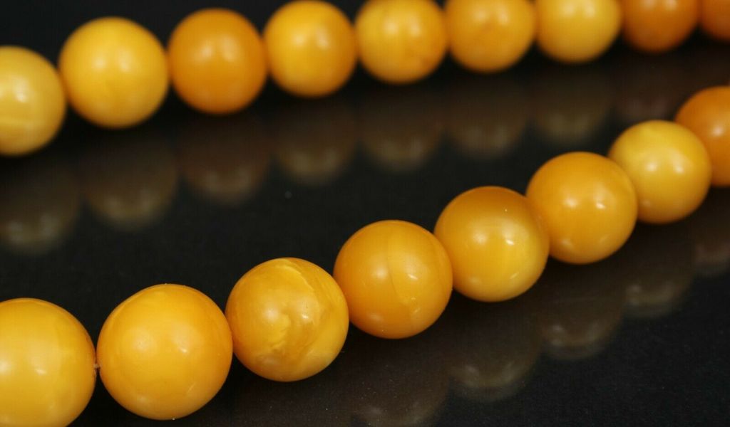 Natural Baltic amber necklace, 86 g