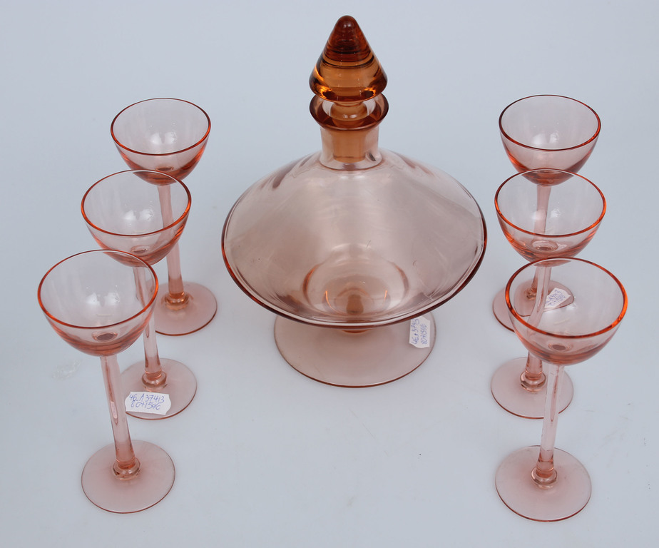 Colored glass decanter with 6 glasses