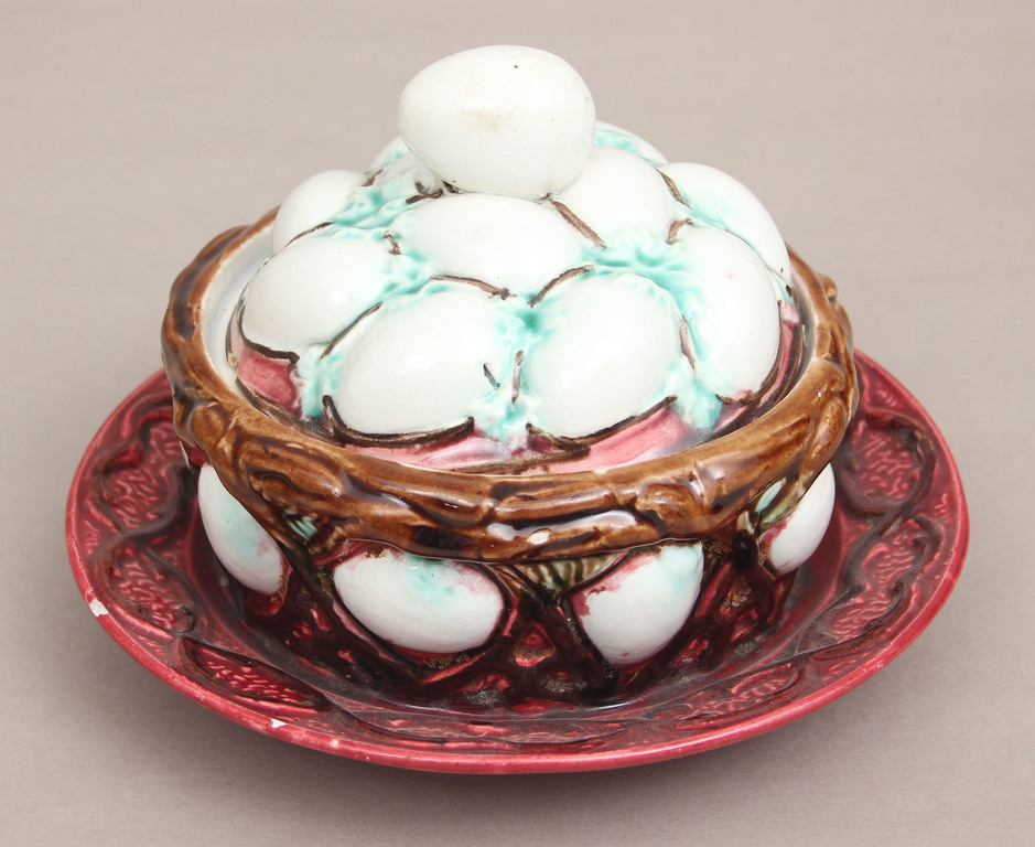 Faience egg dish with lid