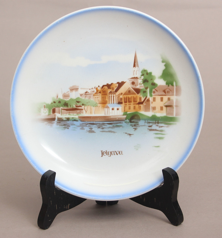 Porcelain decorative plate 