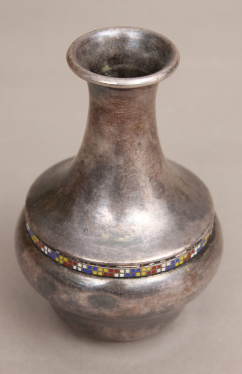 Alpaca vase with enamel