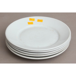 Фарфоровые тарелки (5 шт.) со свастикой