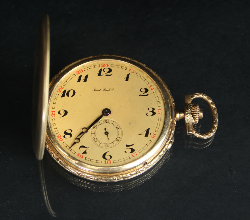 Golden pocket watch 