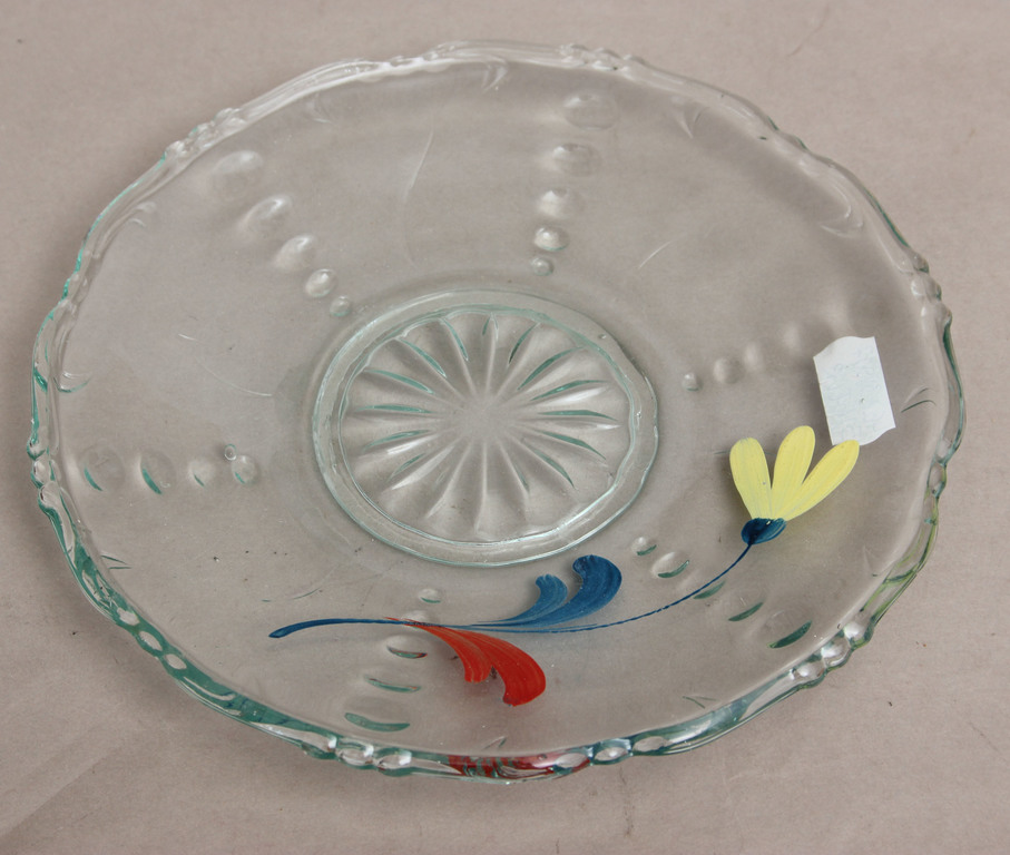 Стеклянная тарелка с ручной росписью