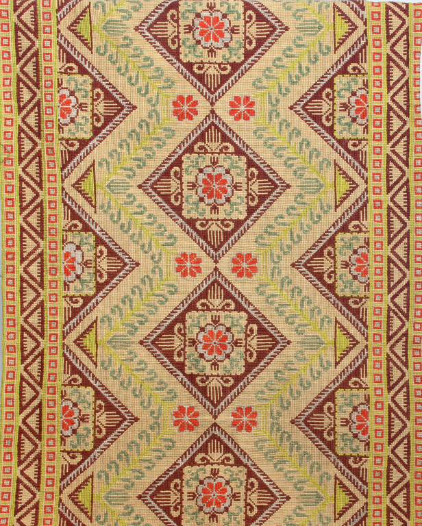 Carpet, Jūlijs Straume