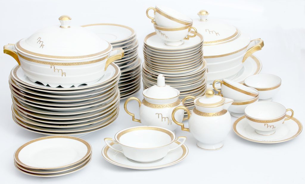 Kuznetsov factory porcelain set