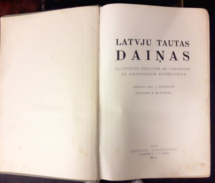 Book “Latvju Tautas Dainas” 3 volumes