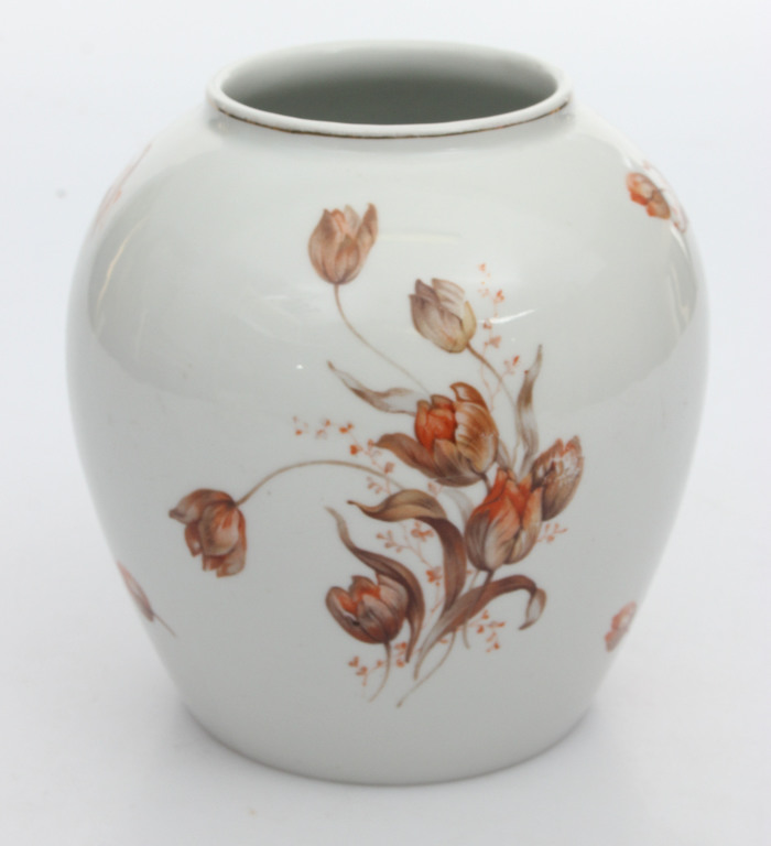 Porcelan vase