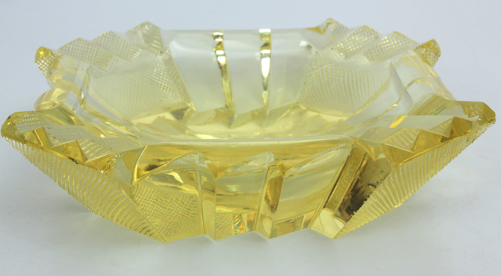 Dzeltena stikla pelnutrauks(liels)