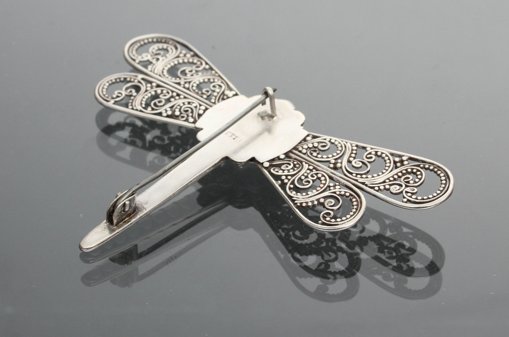 Art Nouveau silver brooch with amethyst 