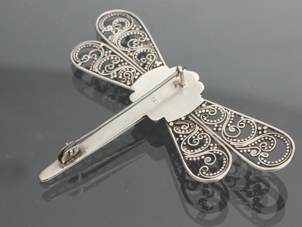 Art Nouveau silver brooch with amethyst 