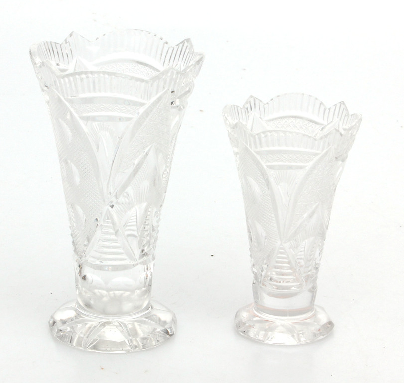 Две кристаллические вазы