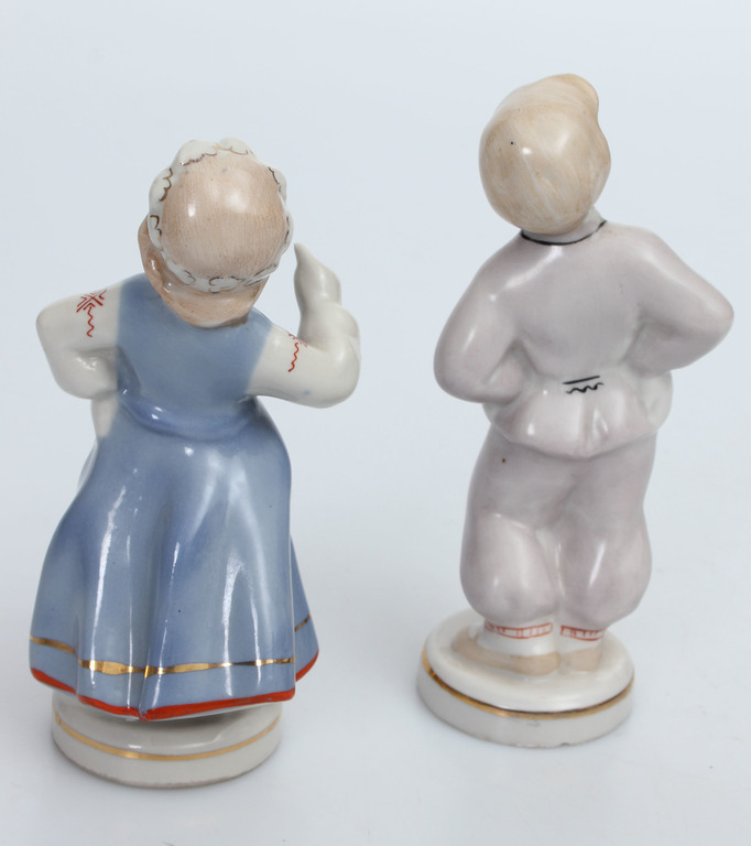Couple of porcelain figures 