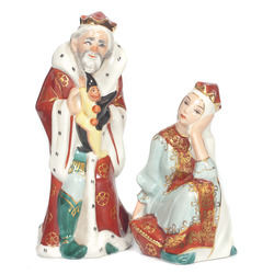Porcelāna figūru pāris “Karalis  Zirnis un karaliene Nesmejana”