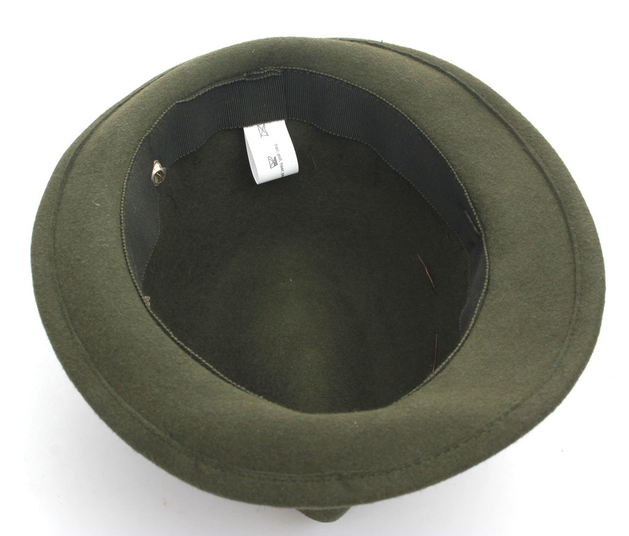 Hunter's hat with 13 silver pins