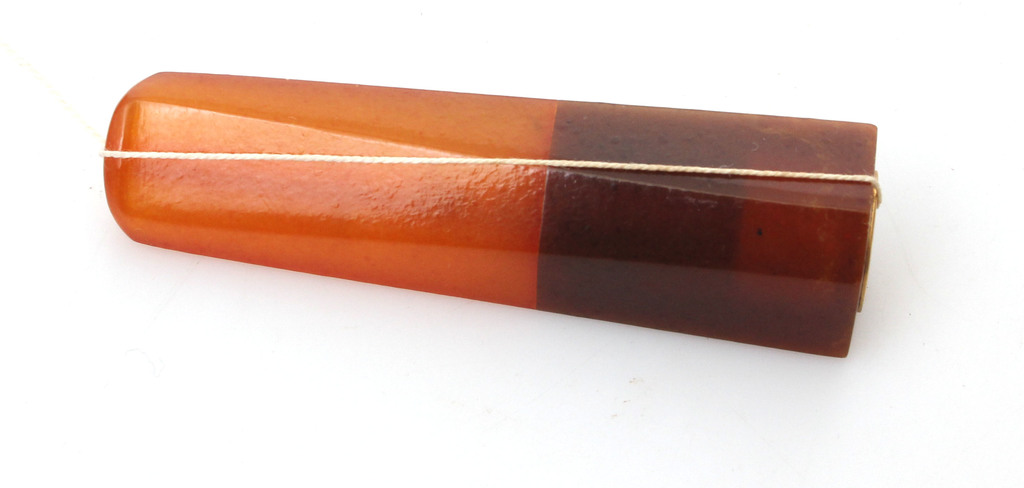 Amber cigarette mouthpiece with gold