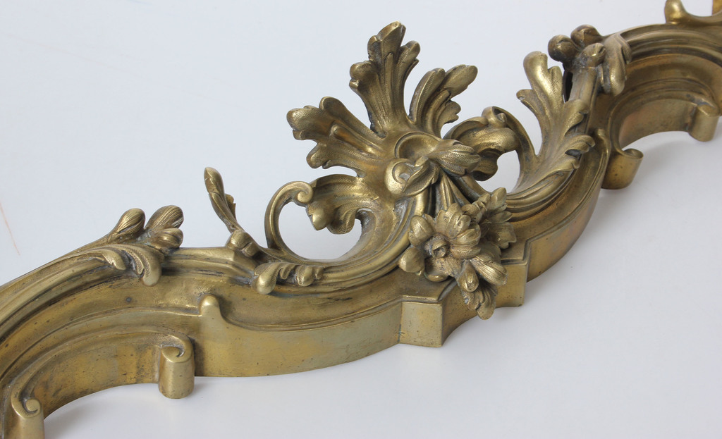 Bronze fireplace front in Rococo style